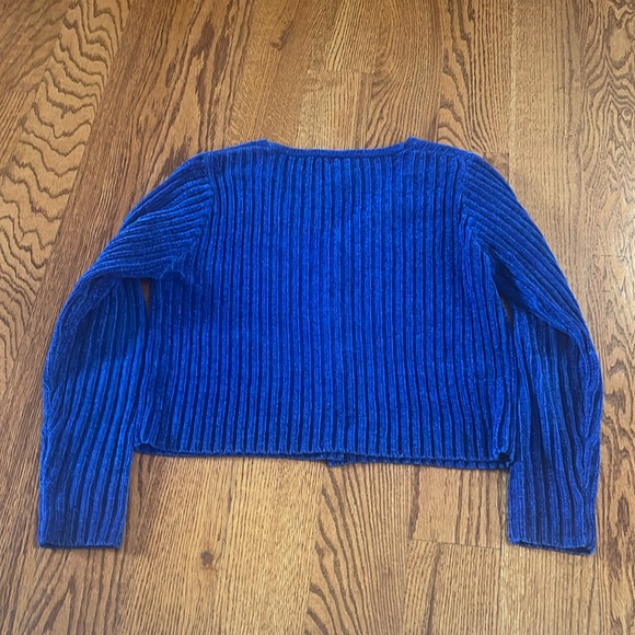 Blue cropped small sweater - Picture 3 of 3
